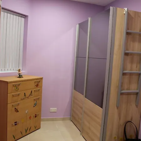 Apartment Hal Saghtrija *