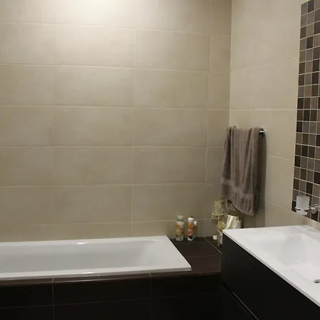 Apartment Hal Saghtrija *